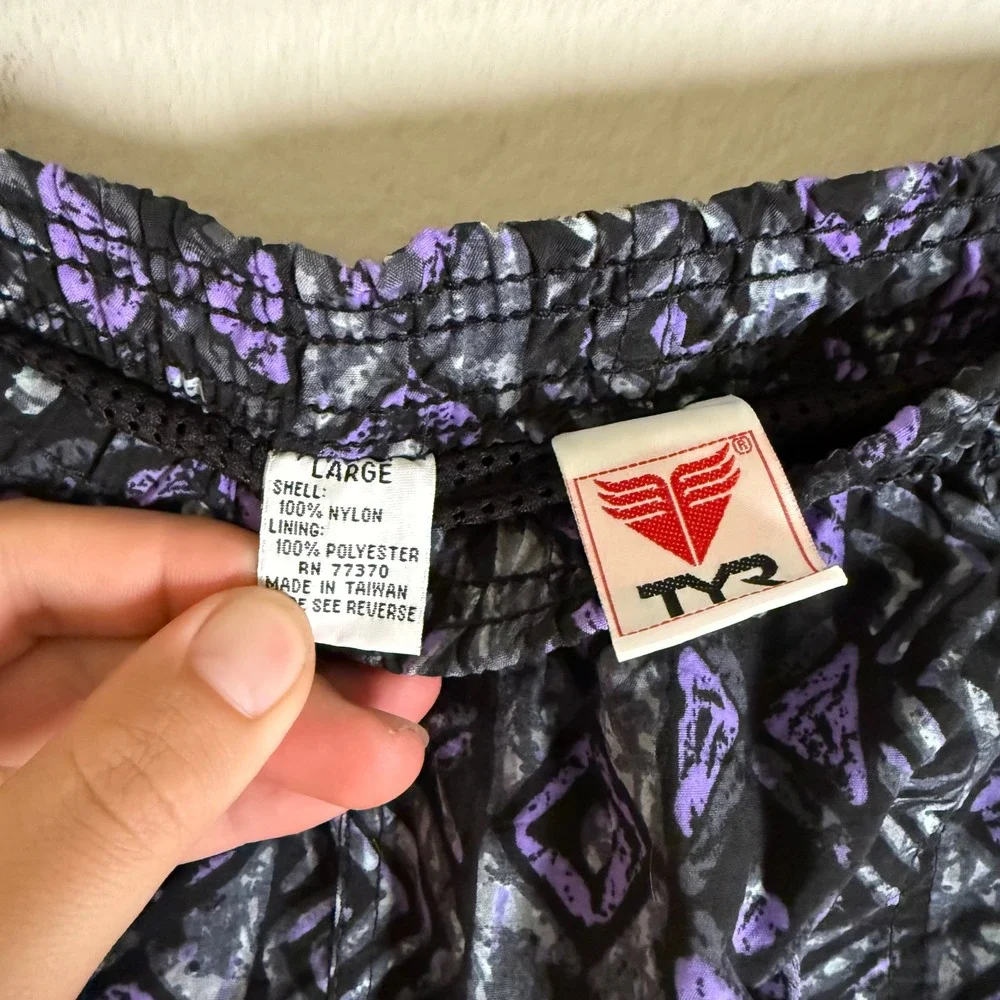 Vintage TYR Mens Purple Geometric Tribal Print Swim Trunks Lined Large 90s Retro